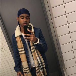 Meet your Posher, Justin